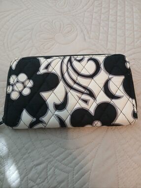 Quilted Black and White Floral Zip Wallet - Women Bags